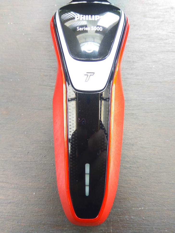 PHILIPS S5000勁鋒系列電鬍刀S5340/04：舒適、安全、徹底、易清的電鬍刀，手動刮鬍刀可束之高閣